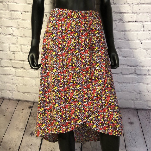 J. Crew Dresses & Skirts - J Crew Floral MIDI Skirt